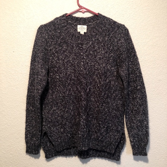 Sweater - Picture 1 of 1